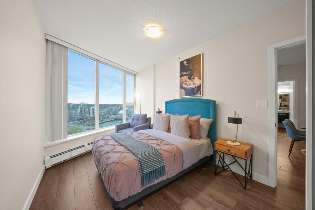 Dazzling Condo By Stadium Downtown With Free Parking فانكوفر المظهر الخارجي الصورة