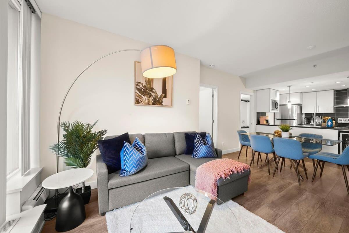 Dazzling Condo By Stadium Downtown With Free Parking فانكوفر المظهر الخارجي الصورة