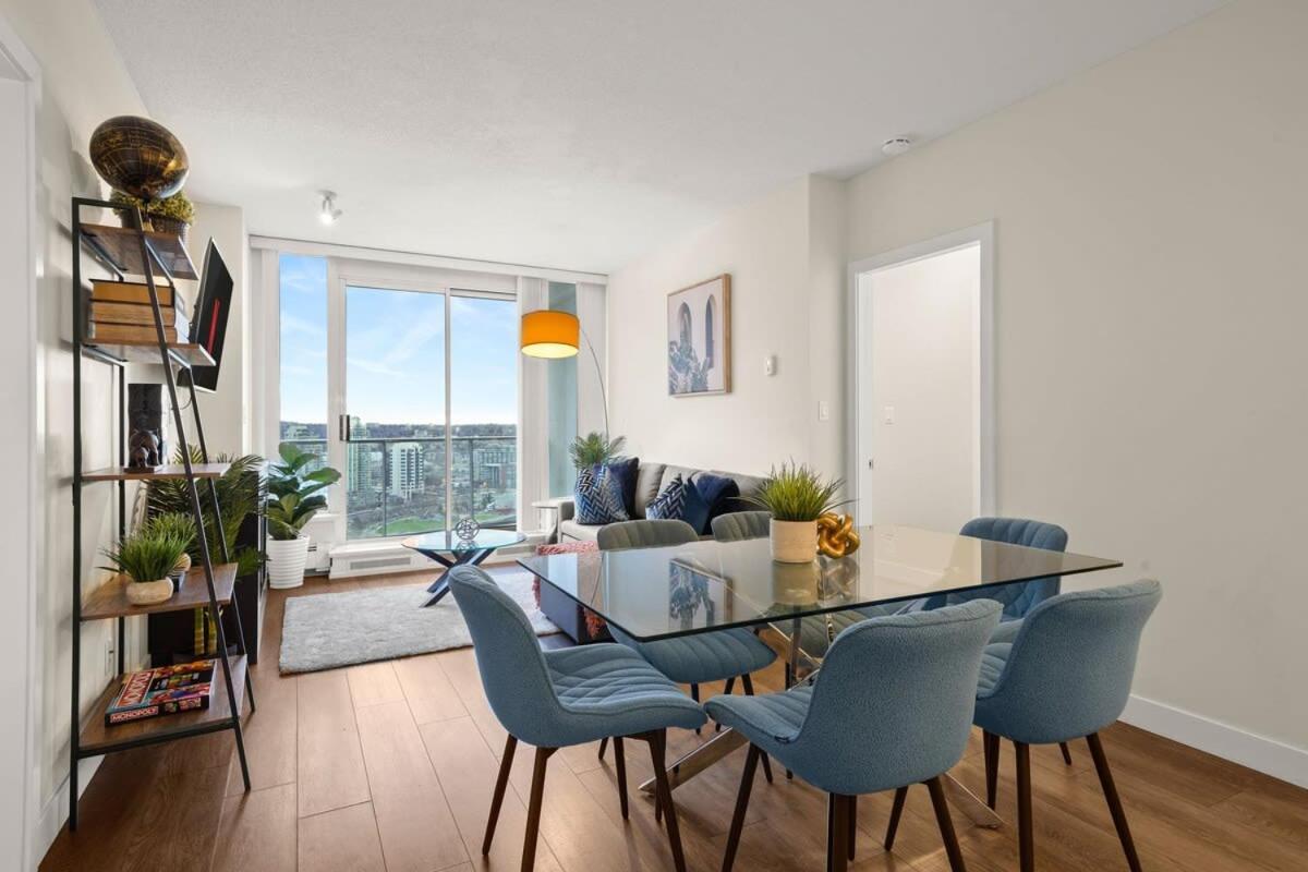 Dazzling Condo By Stadium Downtown With Free Parking فانكوفر المظهر الخارجي الصورة